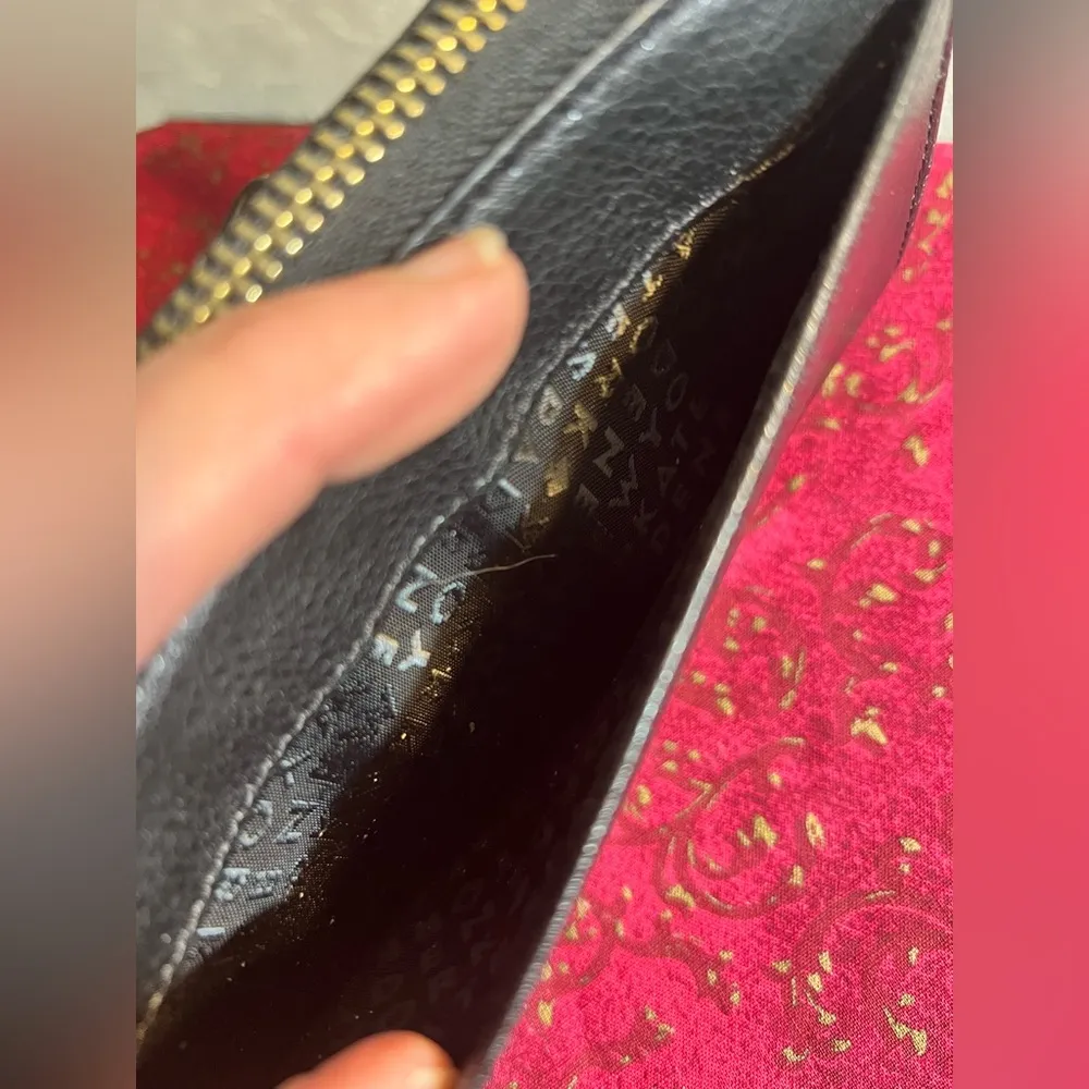 Kate Spade Nisha Renny Street black zip wallet w bow front. Condition: like new - Image 9