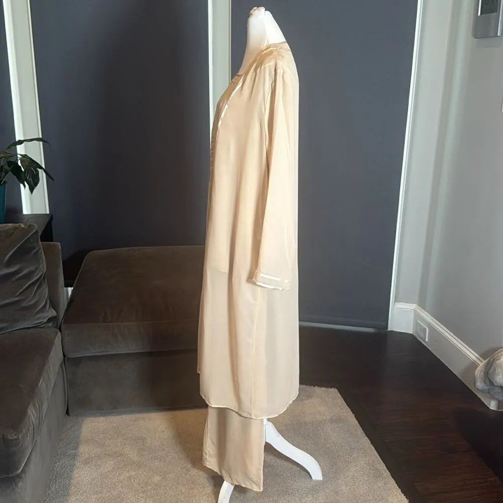 Women’s Chiffon 3 Piece PantSuit Long Jacket
Ribbon Detail Size 14 NWOT - Image 5