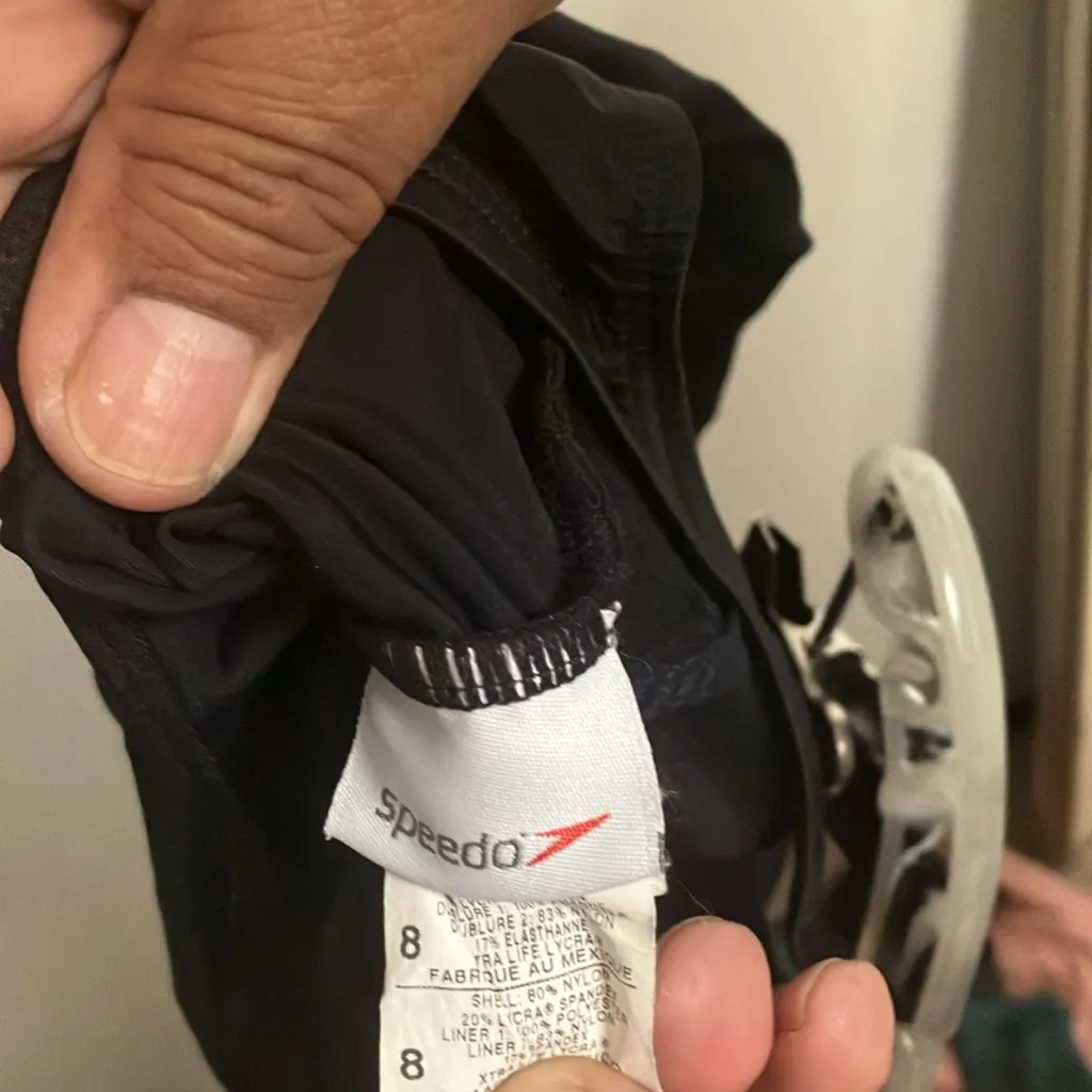 Ladies speedo swimsuit 8 - Image 4