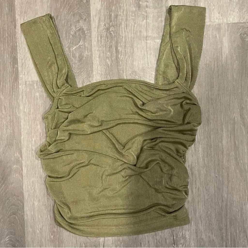 SHEIN Aesthetic Top Trio - Image 8