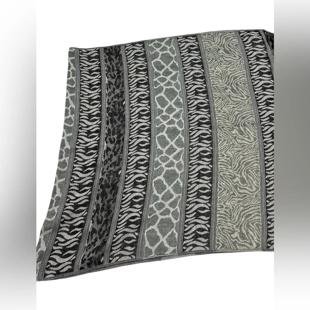 NWT APT 9 black white neck scarf 68 x 27 fringe animal print Metallic - Image 2