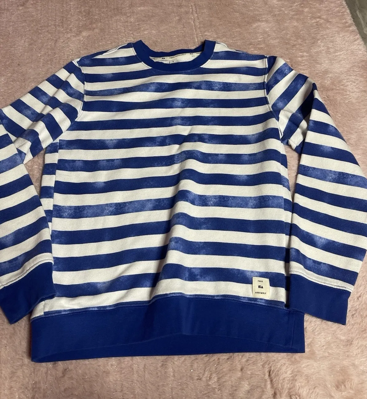 Free Assembly Small Blue Crewneck Sweatshirt Long Sleeve Casual Pullover I0217 - Image 1