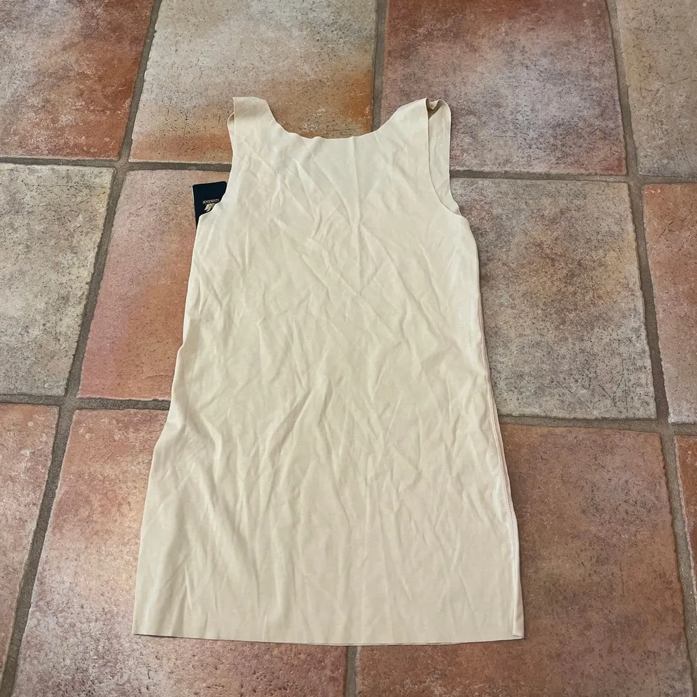 Wacoal Women's Beyond Naked Tank, Sand, Medium - Image 6