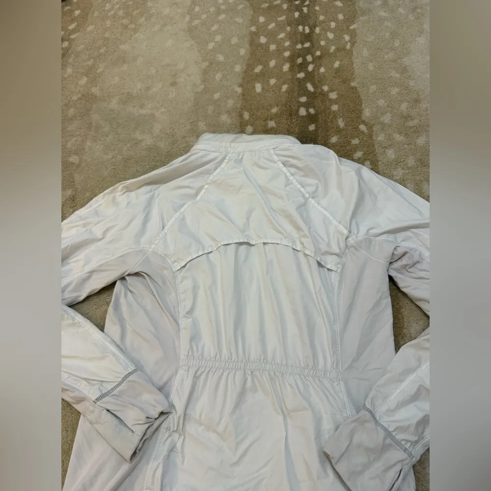 Lululemon Athletica white full zip athletic jacket women’s size 12 - Image 4