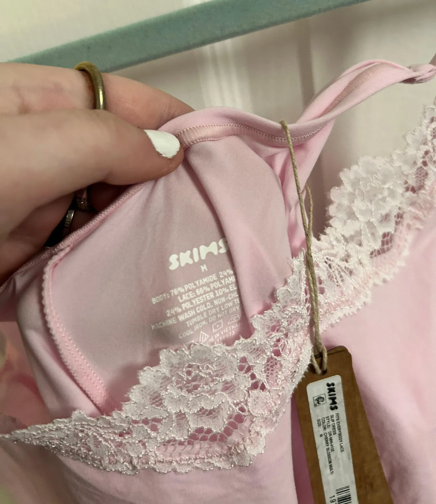 SKIMS FITS EVERYBODY LACE SLIP DRESS | CHERRY BLOSSOM - Image 4