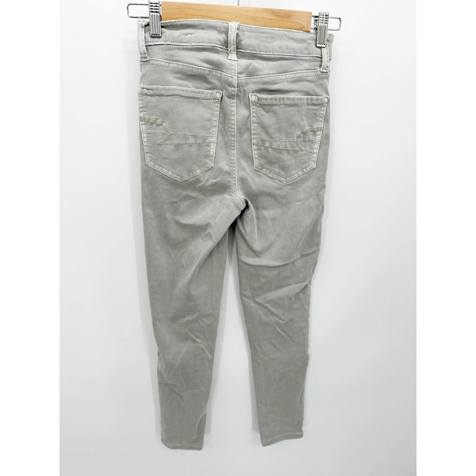 American Eagle Womens Super Hi-Rise Grey Wash Crop Jeggings Size O Short - Image 2