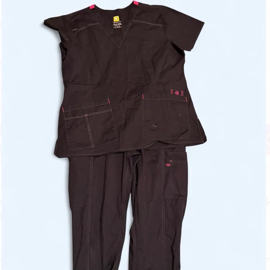 WonderWink Black Women's Scrub Set - Image 2