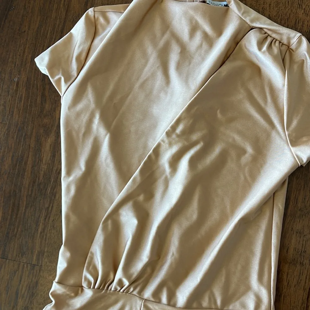 Fun gold romper - Image 2