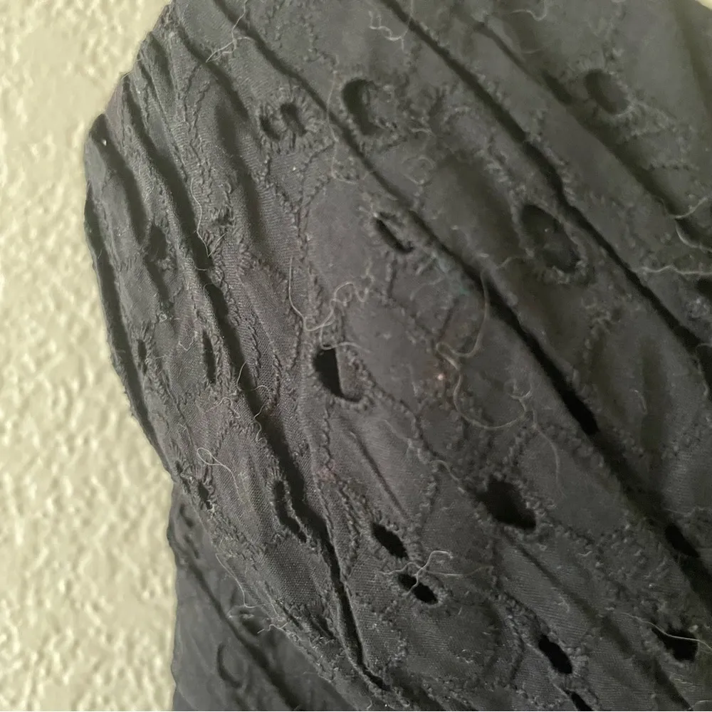 Express, black eyelet lace sweetheart strapless dress - Image 21