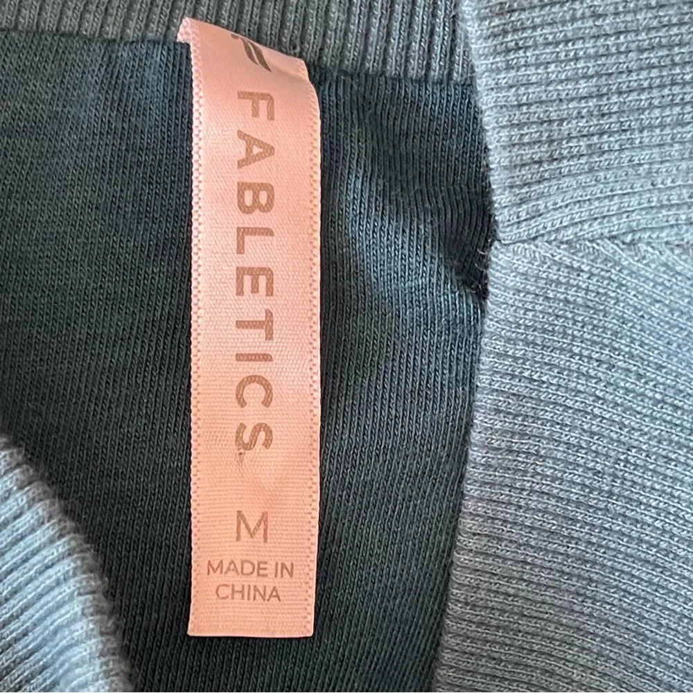 Fabletics Women’s Malia Polar Fleece Sweatshirt Size M Teal Pullover Crop Comfy - Image 9