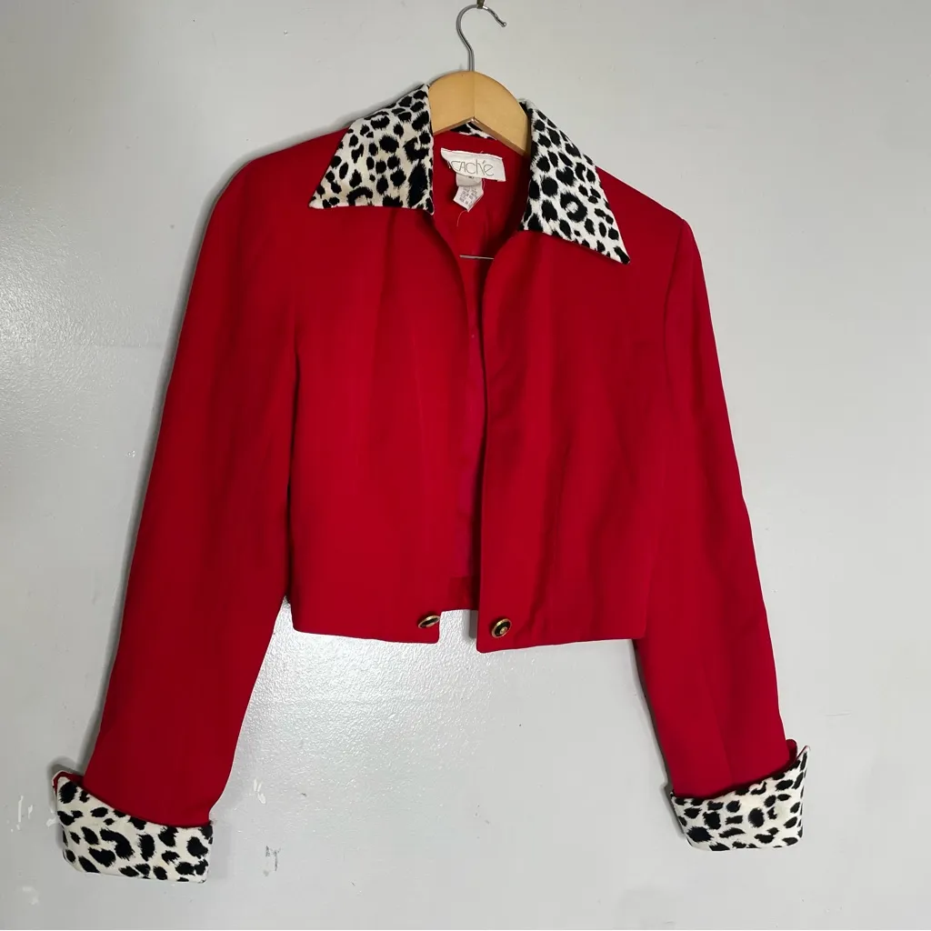 RARE‎ 90s Cache’ Vintage Crop Red Dalmatian Blazer Size 6 The Nanny - Image 3