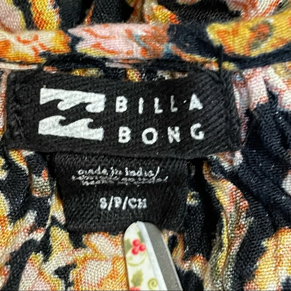 Billabong Women’s Long Sleeve Top - Image 13