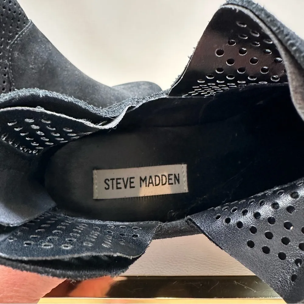 Women’s Winnie Sneaker Platform Bootie Black SZ 8 - Image 5