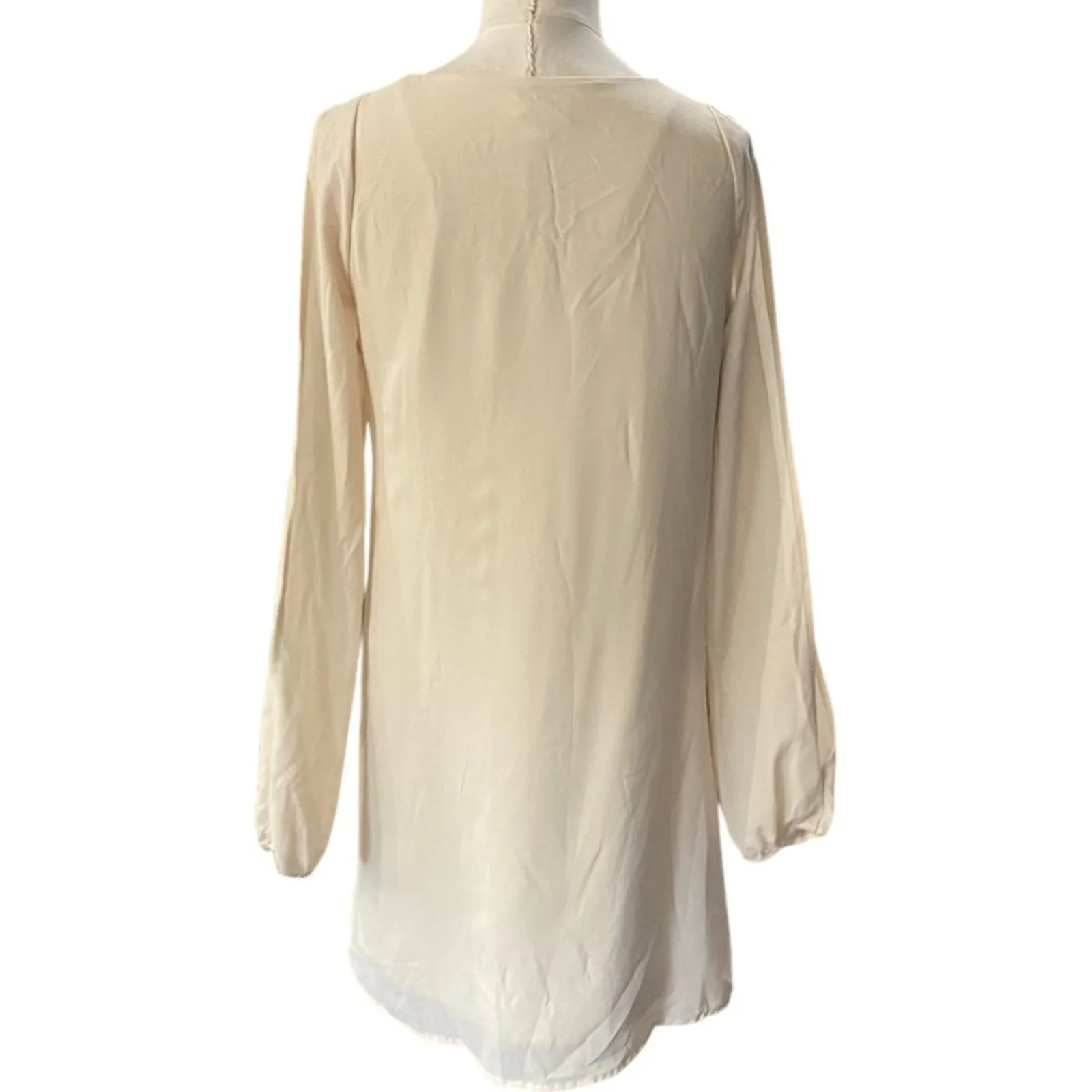 Tobi Breezy B Mini Dress Split Sleeve V
Neck Size Small New Tags Ivory Cream - Image 4