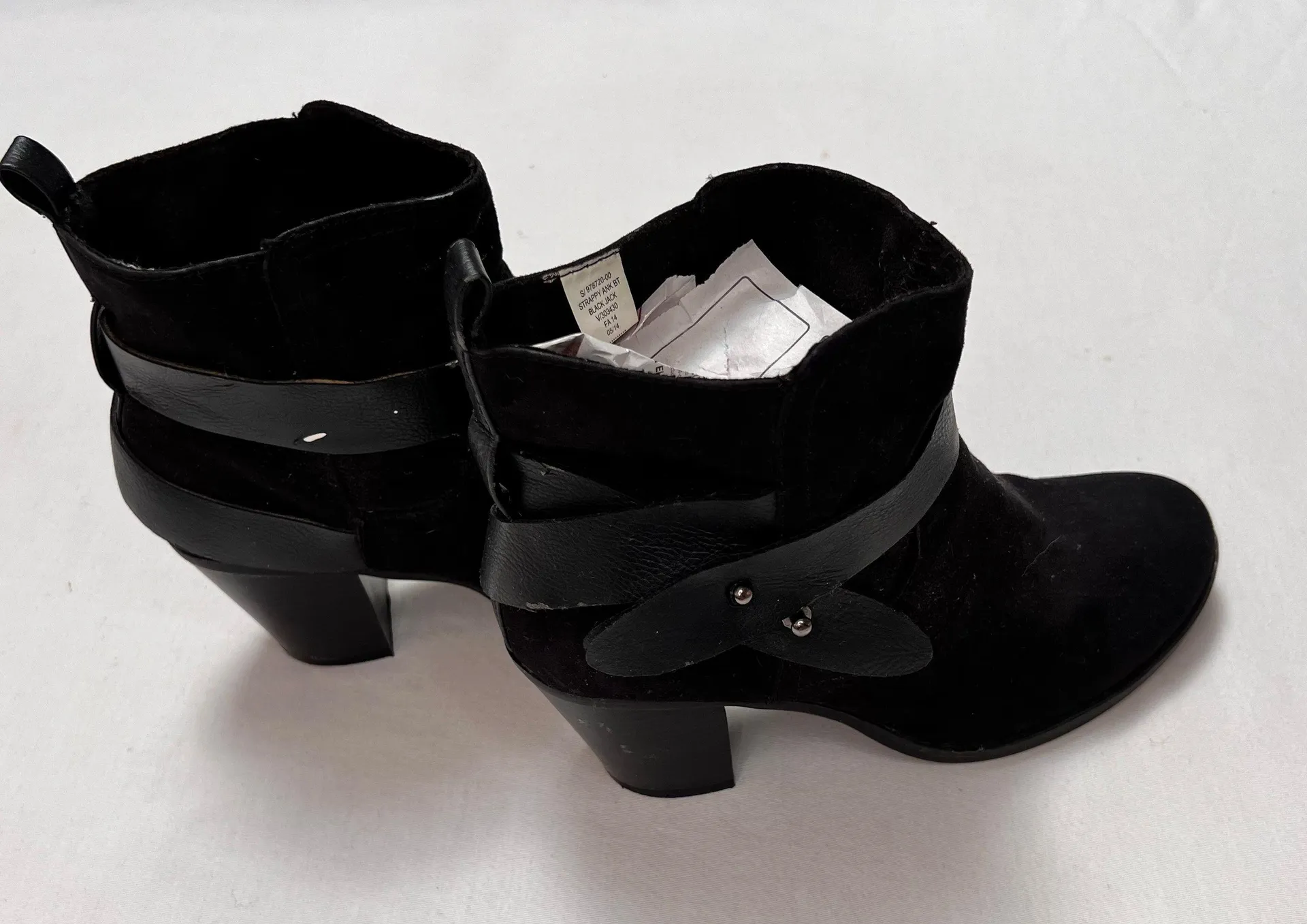 Old Navy Black Booties - Image 3