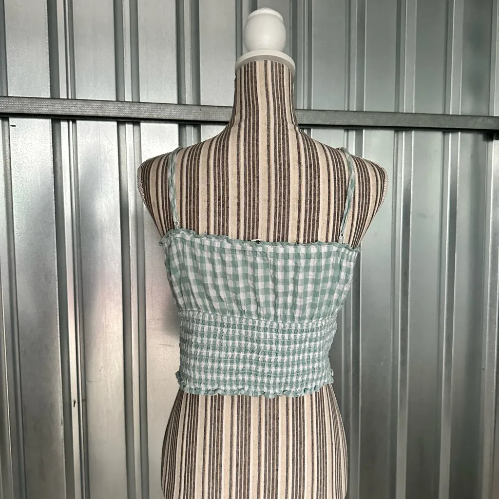 Green and white gingham strapless top American eagle women’s size medium - Image 5