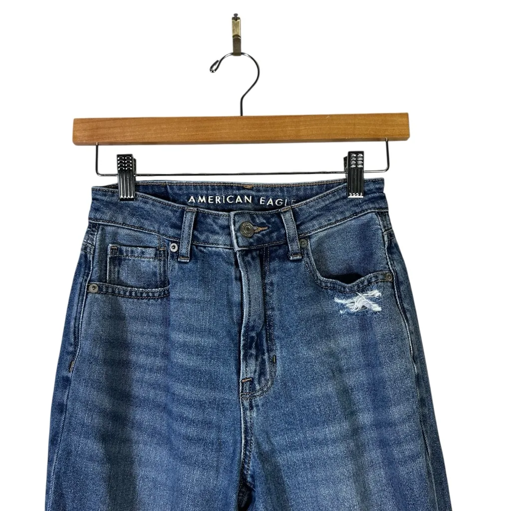 American Eagle Distressed High Rise Mom Jean Sz 0 Medium Wash Stretch Y2K Grunge - Image 2