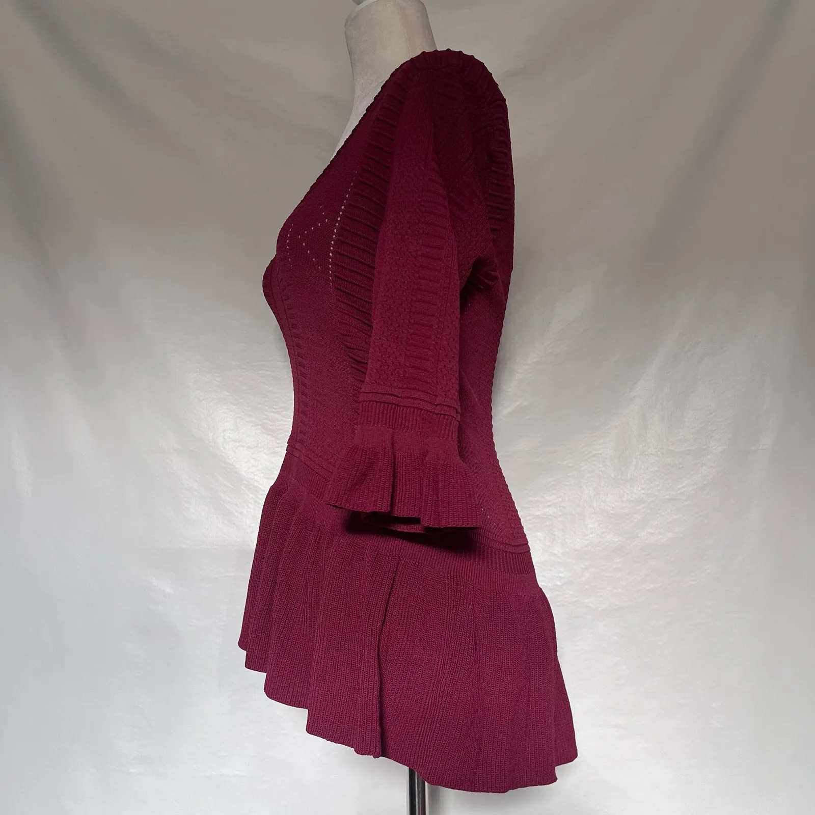 Torn by Ronny Kobo Peplum Womens Sweater Sz M Burgundy Preppy Scallop Romantic - Image 4