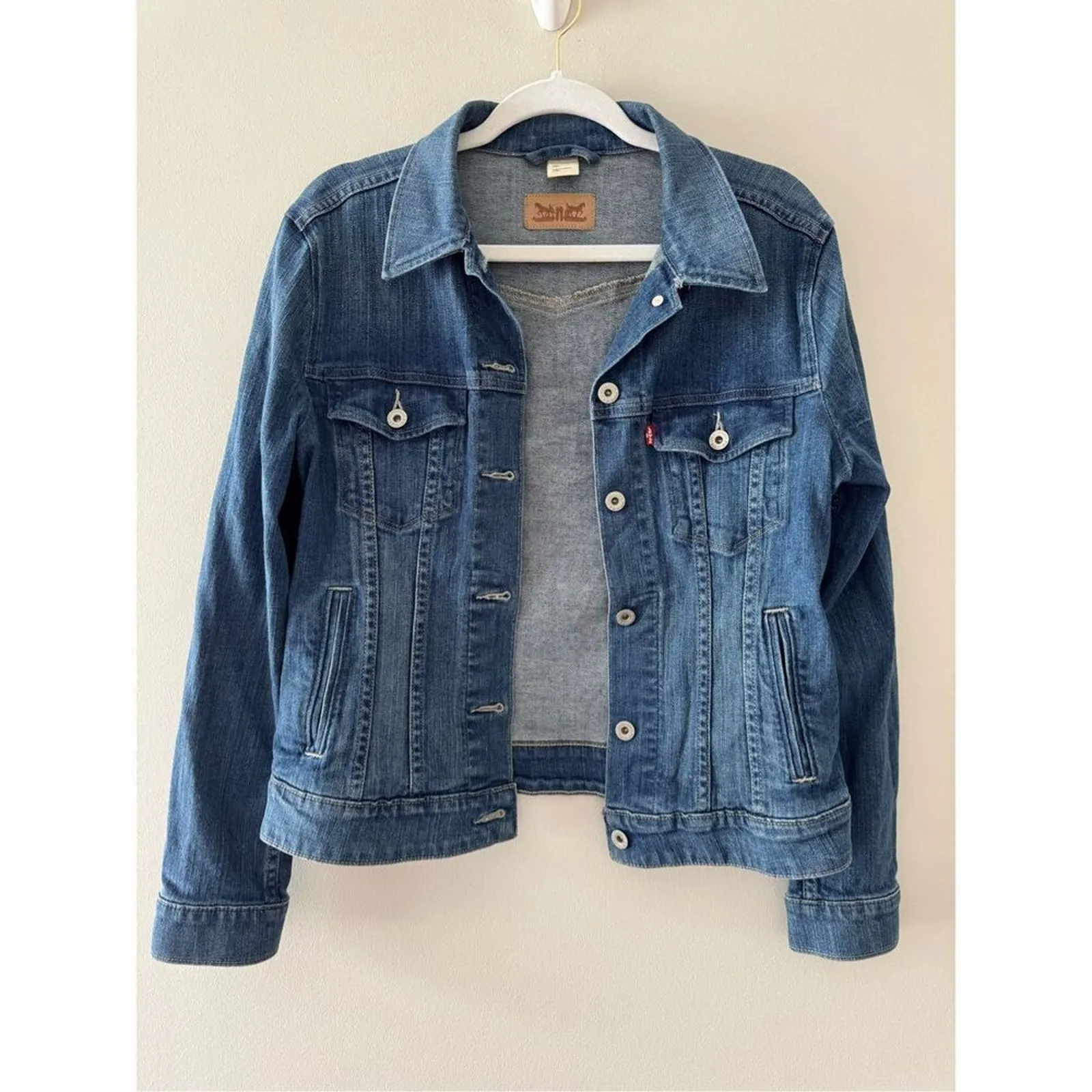 Levi’s Denim Vintage Trucker Jacket Women’s Size Large - Image 3