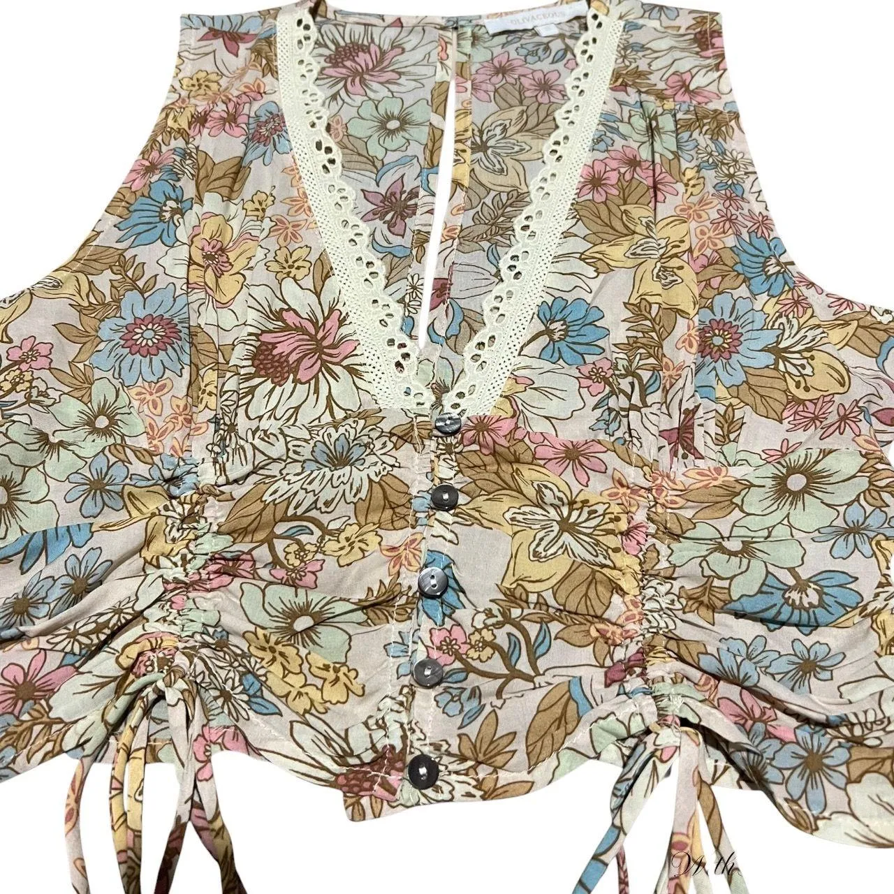 Olivacious Cropped Floral Crop Top  - Image 2