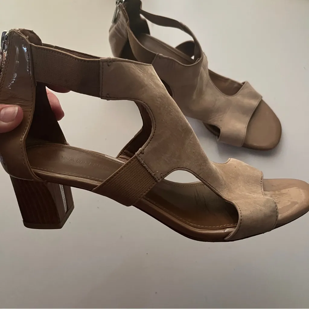 Donald J. Pliner Nubuk Wooden Tan Beige Open - Image 3