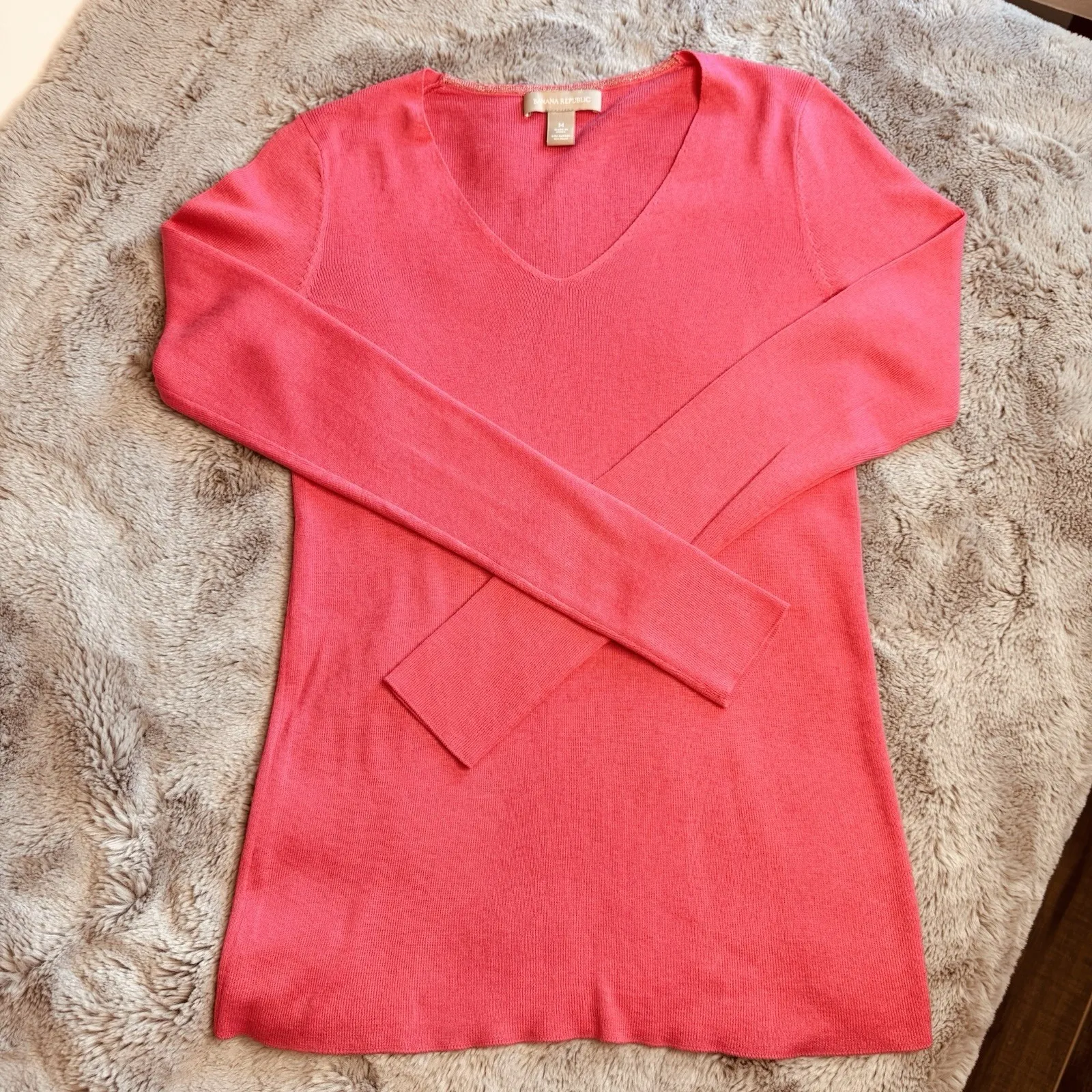Banana Republic Cotton/Wool V-Neck‎ Sweater Pink Barbie Womens Sz M Lightweight - Image 10