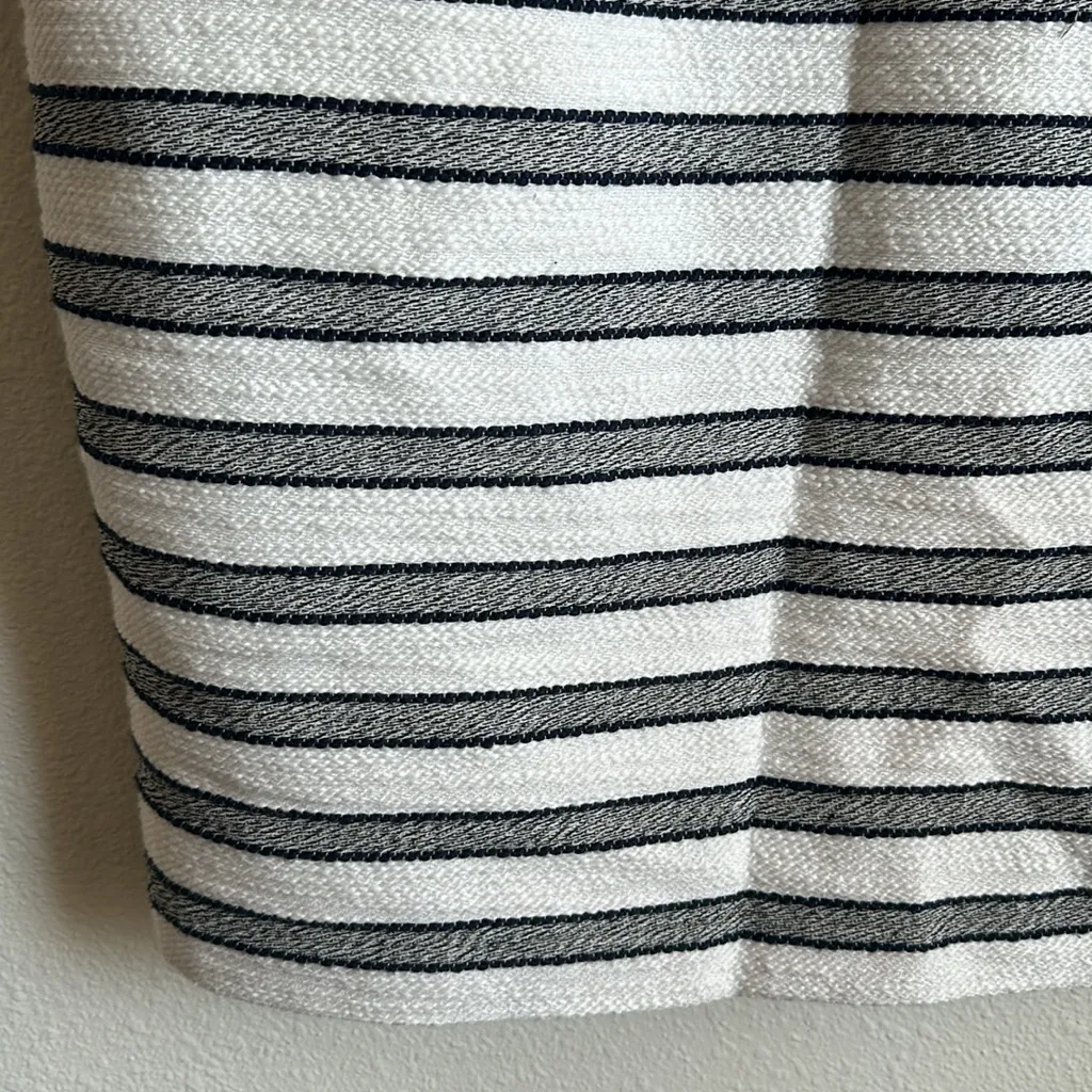 Calvin Klein Skirt - Image 3