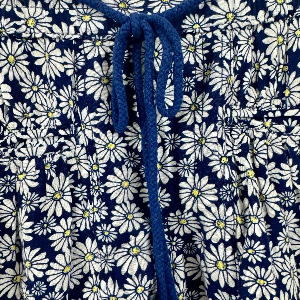 Free People Navy and White Floral Shorts - Image 2