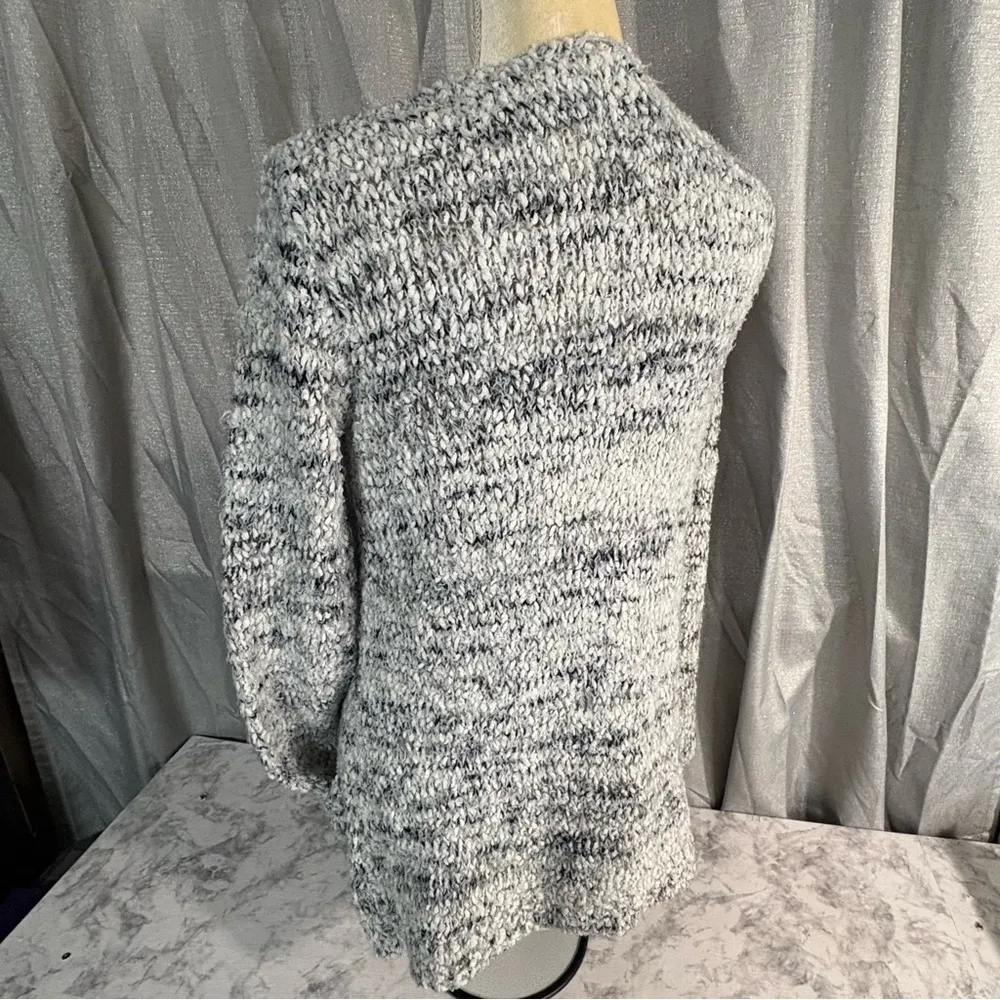 Madison Lilly Sherpa cardigan, Sherpa hoodie, woman’s sweater, size medium Gray - Image 9