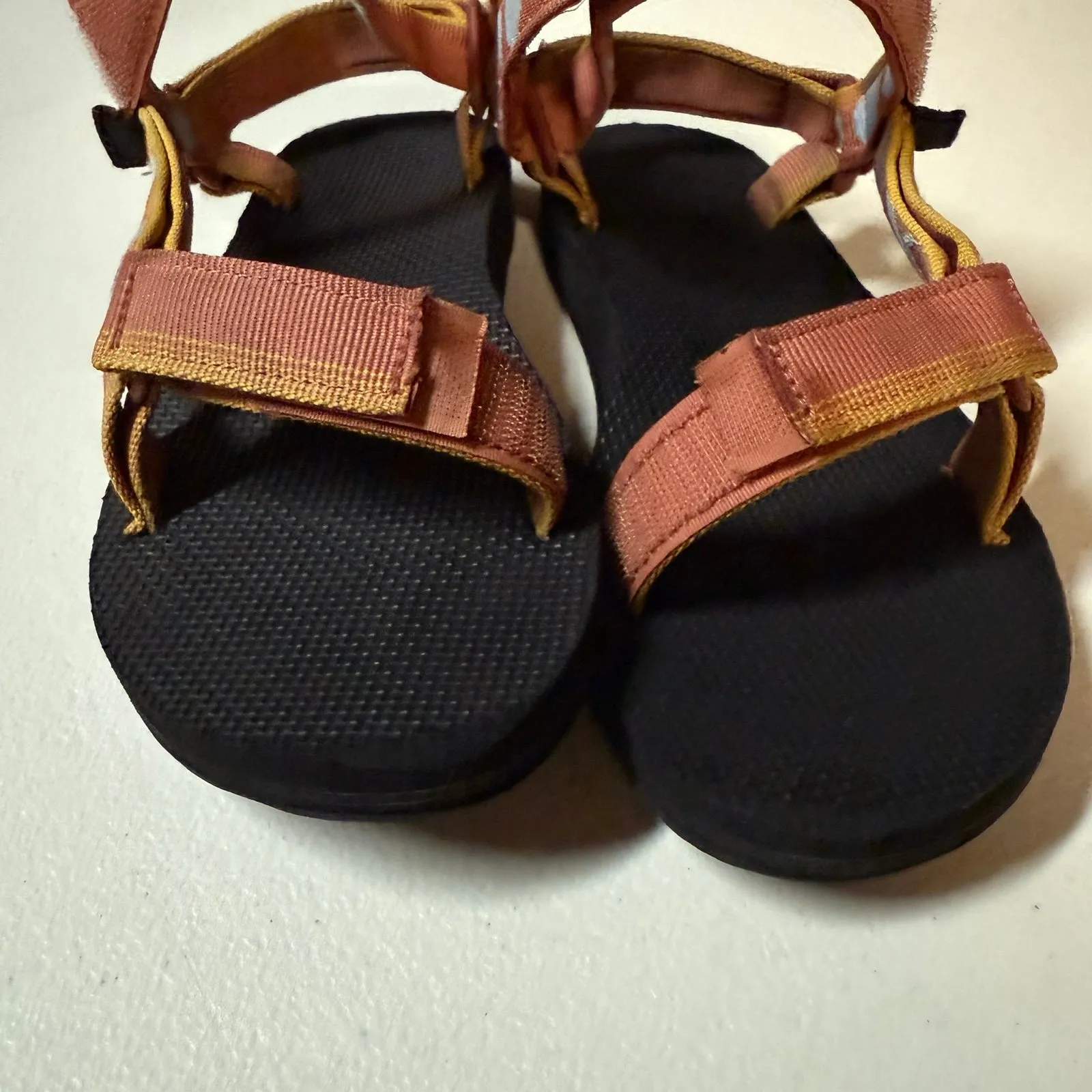 Teva Sandals Women's 5 pink and black Velcro hiking outdoors casual - Image 5