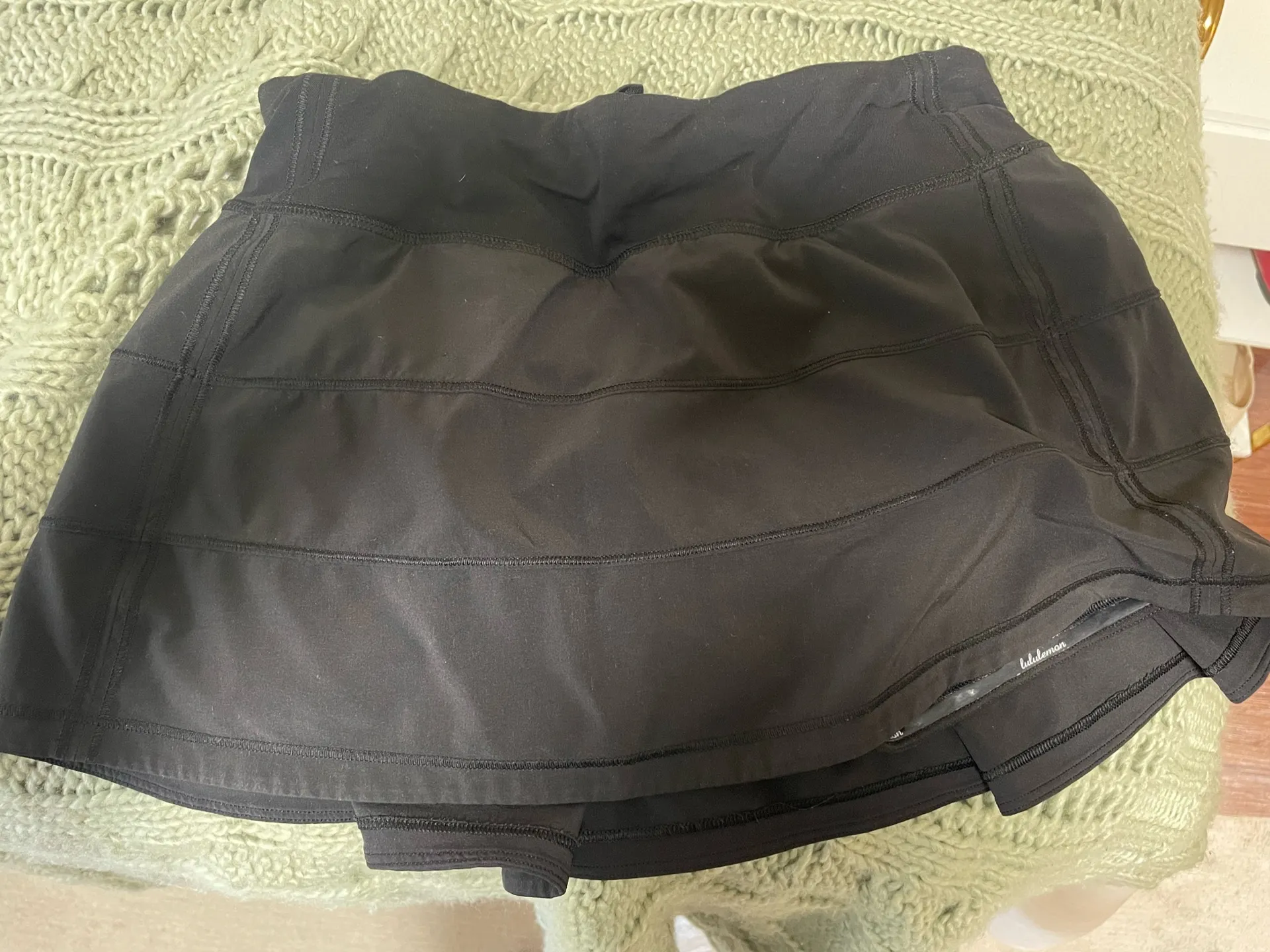 Pace Rival Lululemon Skirt Mid-Rise Black - Image 4