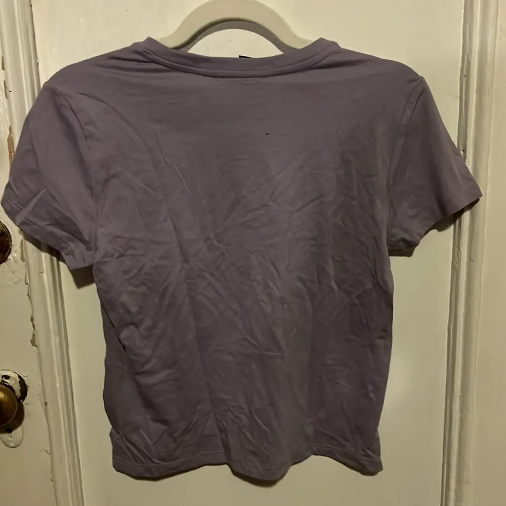 baby tee shirt honey bee pastel purple top - Image 3