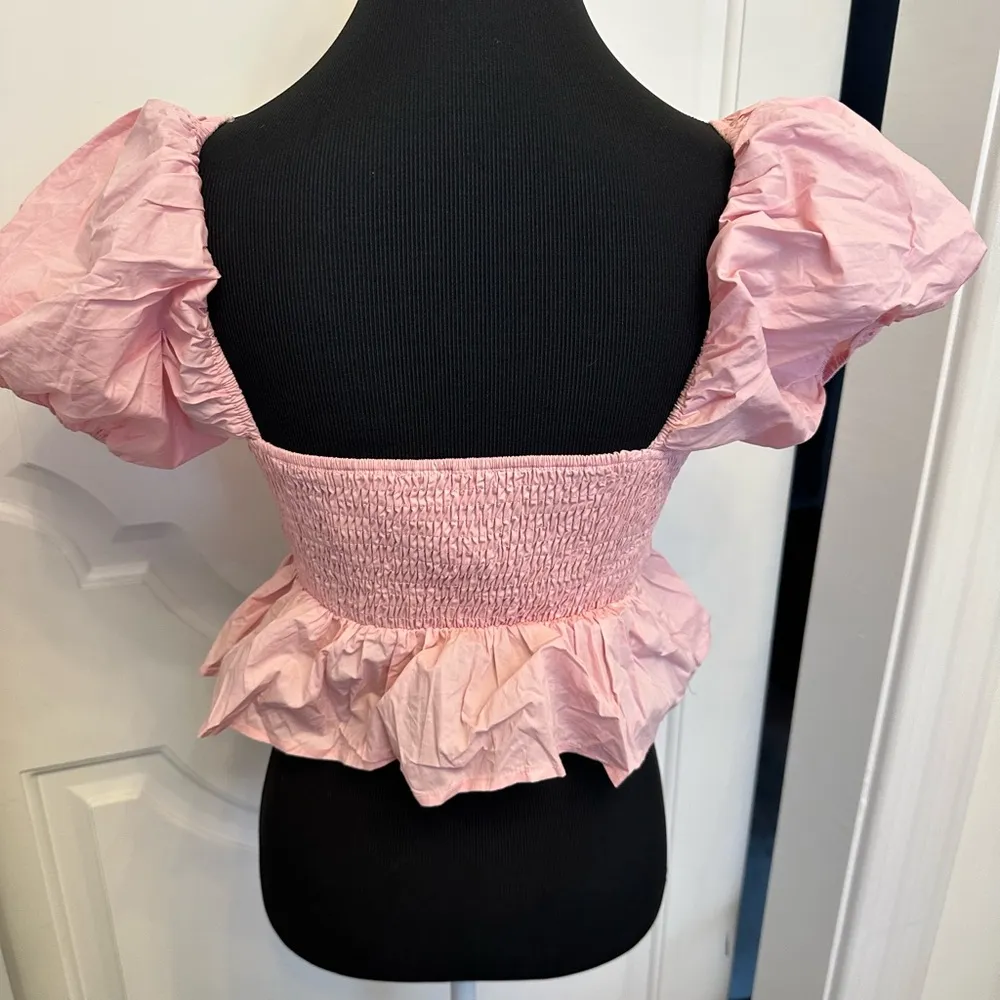 Altar’d State Cropped Puff Sleeve Stretchy Midrift Top Shirt Ruffles Pink NWOT - Image 6
