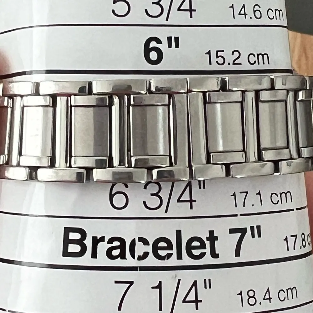 Bulova Diamonds Chronograph Ladies Watch White Dial Stainless Bracelet Date - Image 15