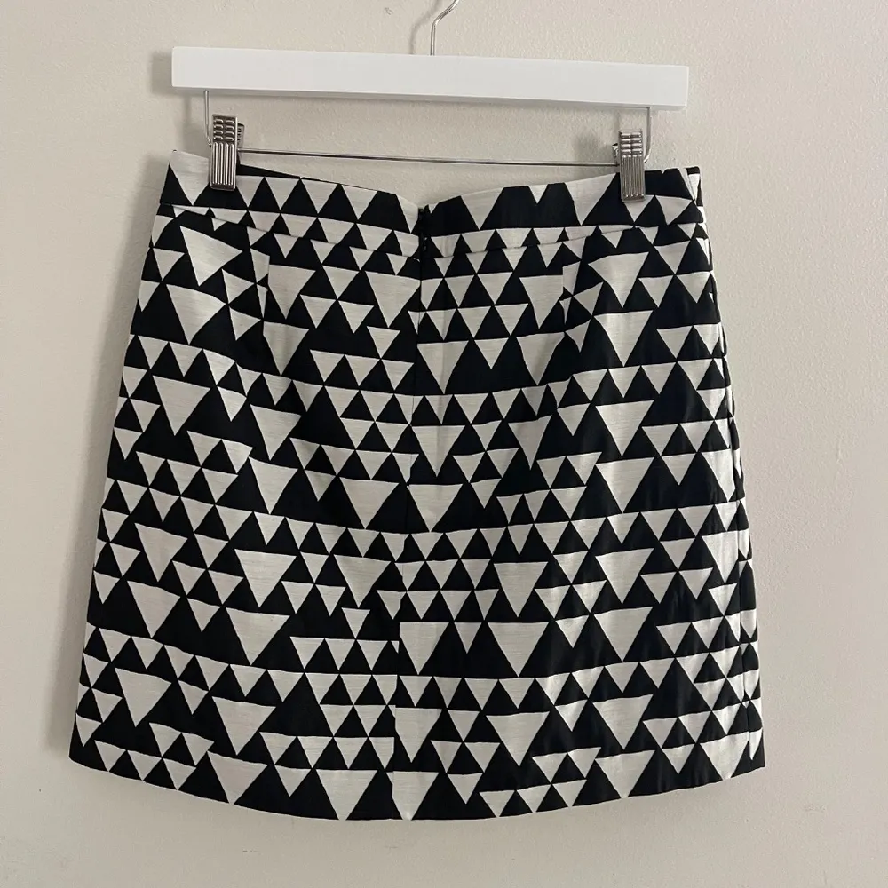 J Crew Factory NWT Black White Geometric Triangles Mini Skirt Sz 4 Minimalist - Image 5