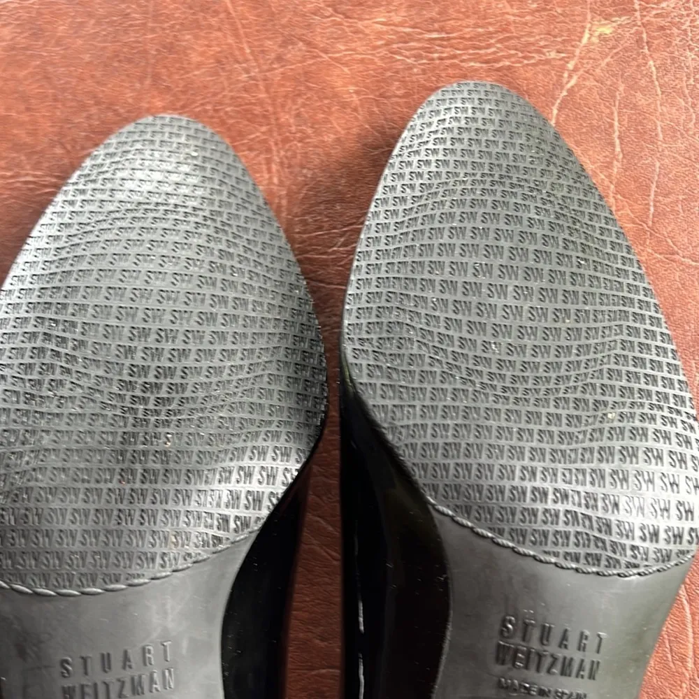 Stuart Weitzman Patent Leather Chicpumps - Image 11