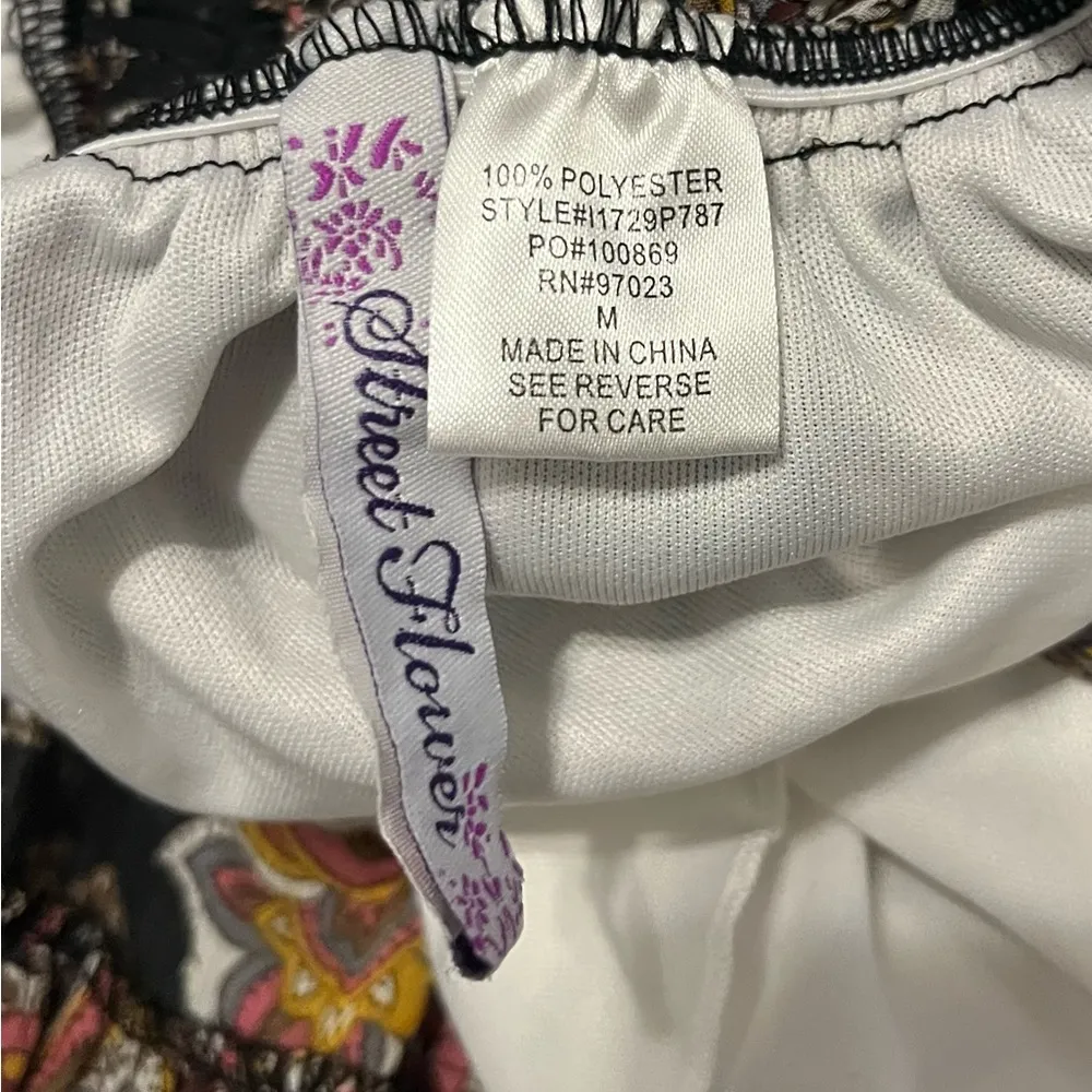 Sweet flower sheer lined flower print skirt size medium - Image 6