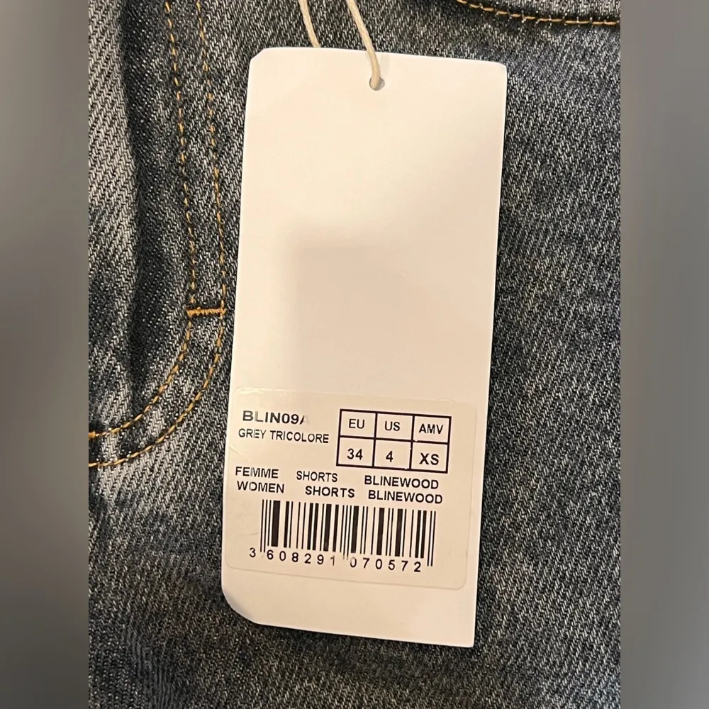 American Vintage Jean Shorts - Image 5