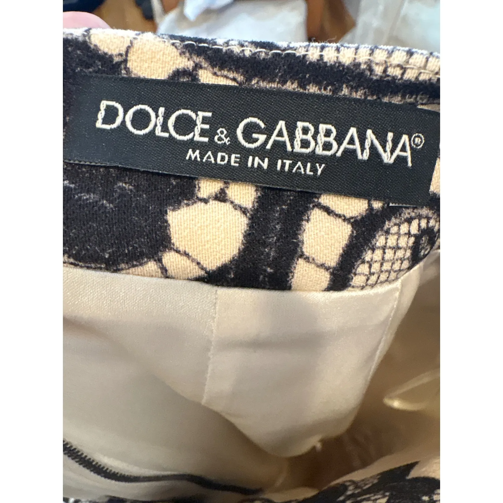 Dolce‎ & Gabbana Lace Pencil Skirt Black Beige Made in Italy Women's Size 42 - Image 4