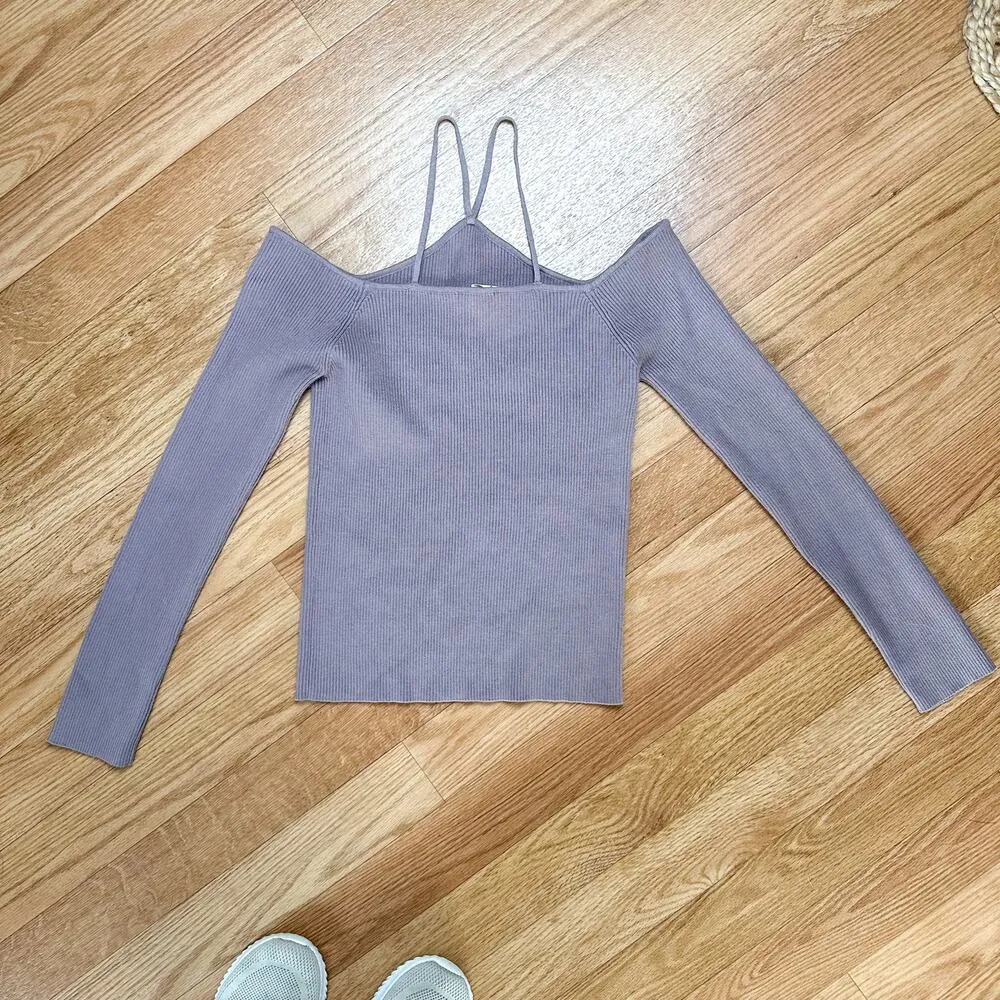 Bohme Ribbed Knit Criss Cross Cold Shoulder Sweater Lavender Small - Image 3