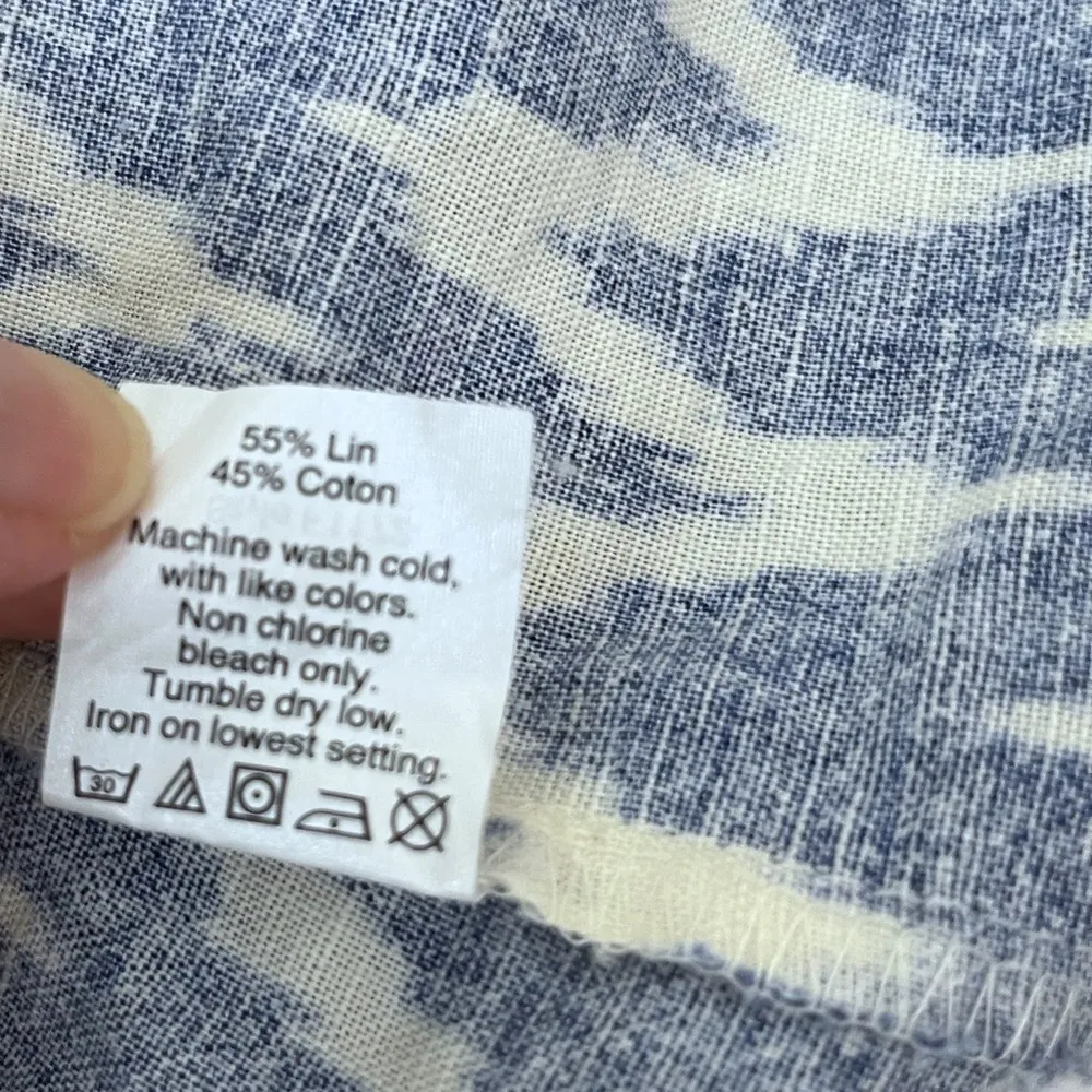 J. Crew Linen/Cotton Blend Blue & White Ikat Chevron Print SS Top - Image 7