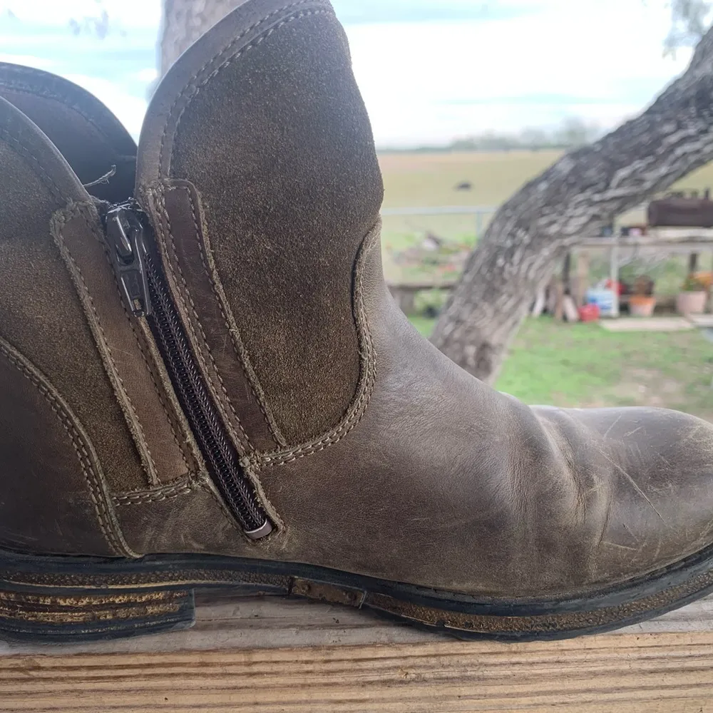 Bos. & Co. Army Green Booties 694 Size 9.5 - Image 3