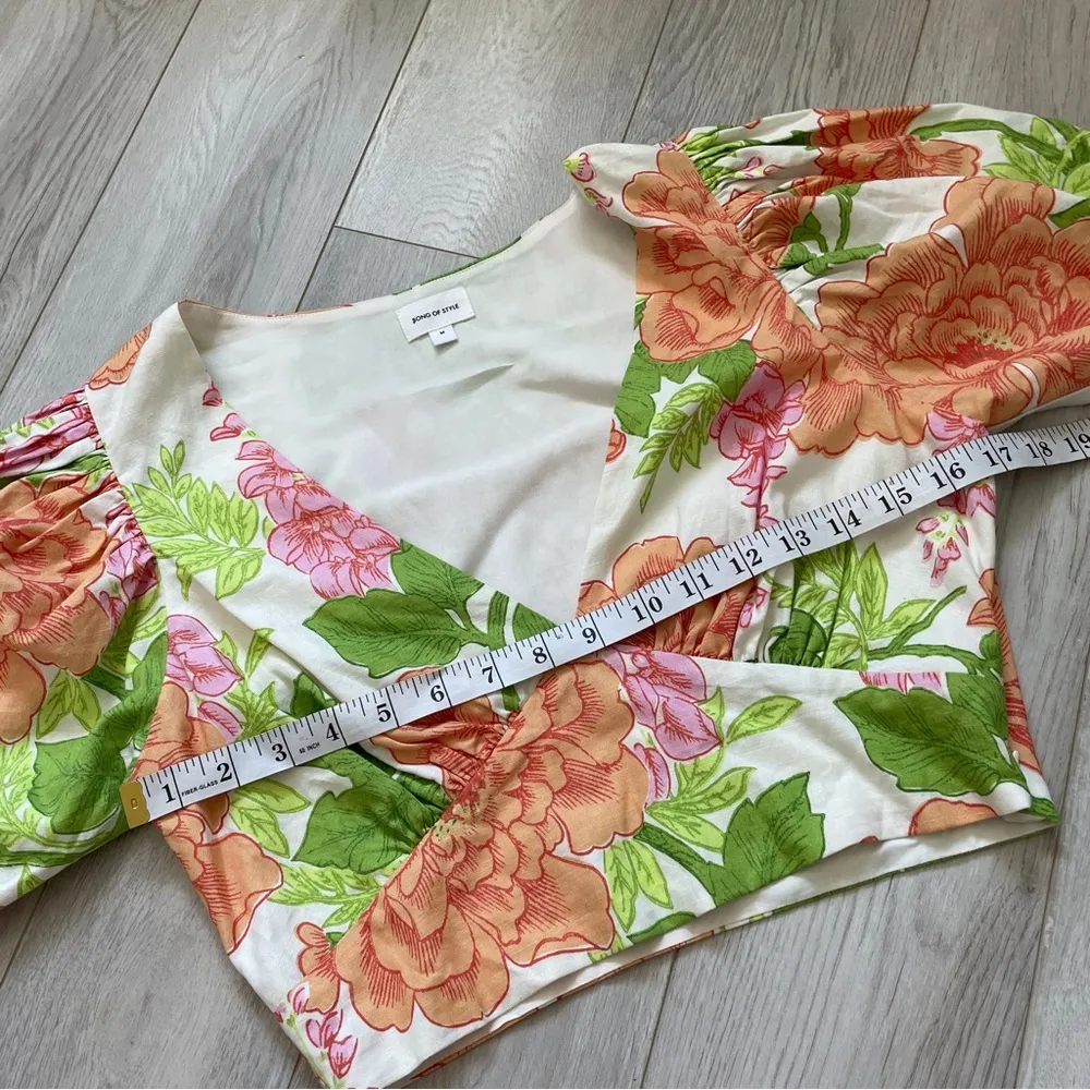 Song of Style Linen Yvette Floral Crop Top Wallpaper Orange Green (Small) preppy - Image 6