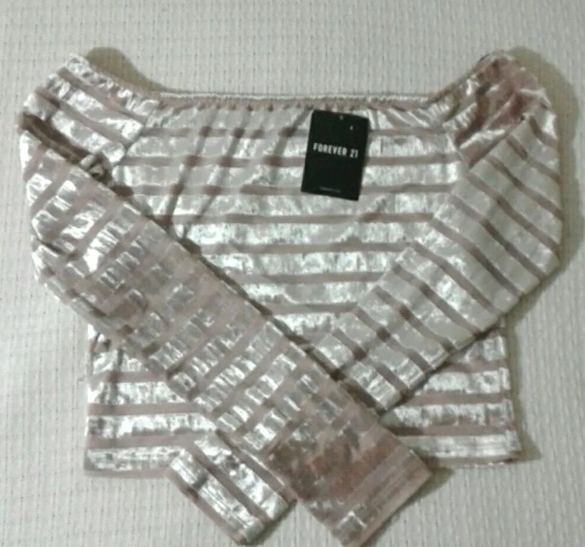 NWT Shadow Stripe Velvet Crop Top - Image 5