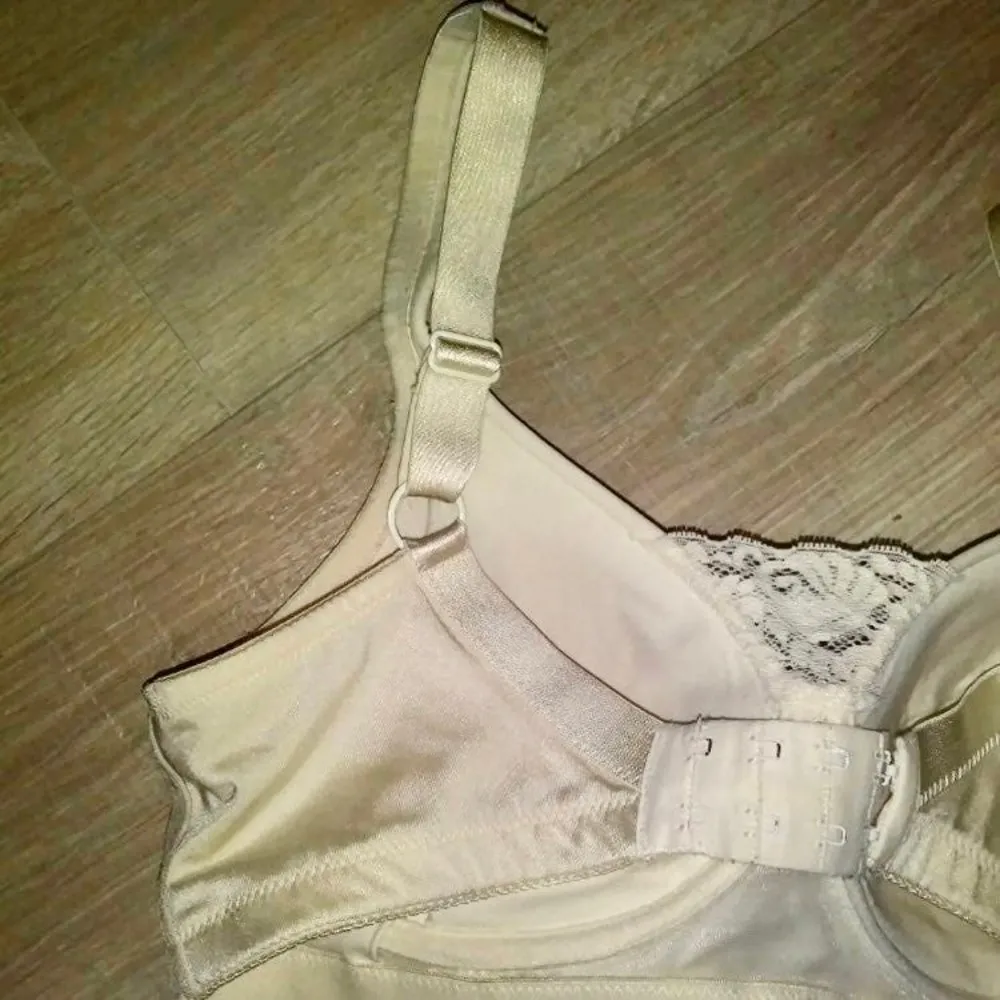 Jodee yellow surgical bra 34B Size undefined - Image 6