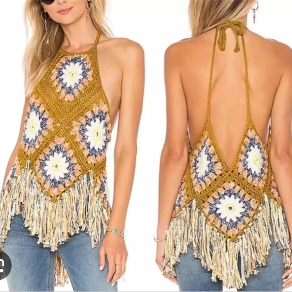 FREE PEOPLE Summer Love Crochet Halter Top Size M/L can wear 2 different ways - Image 4