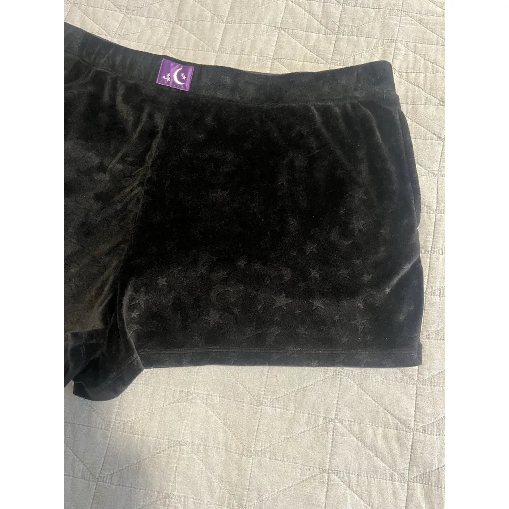 Way To Celebrate Halloween Velour Sweat Shorts Womens Size 2X Black Soft NWT - Image 3