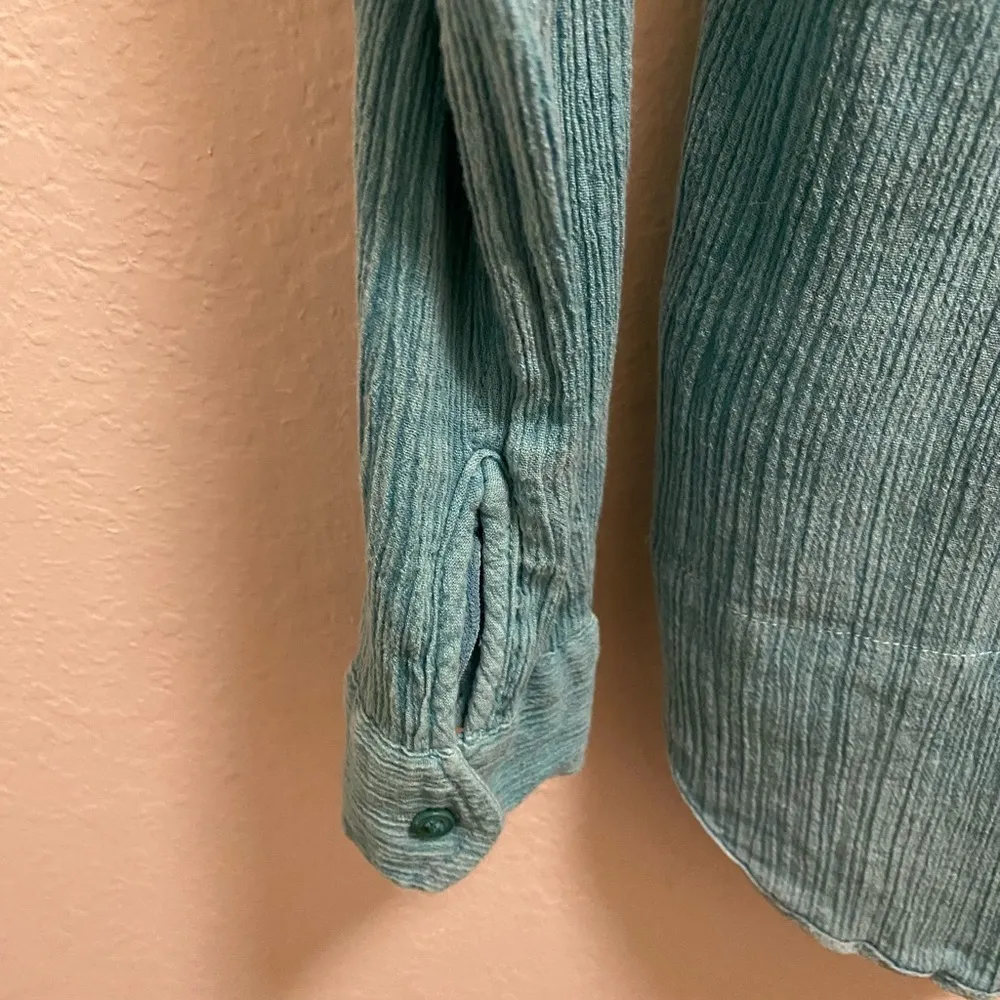 Zadig & Voltaire Tone Crinkle Button Front Long Sleeve Top Size Medium - Image 7