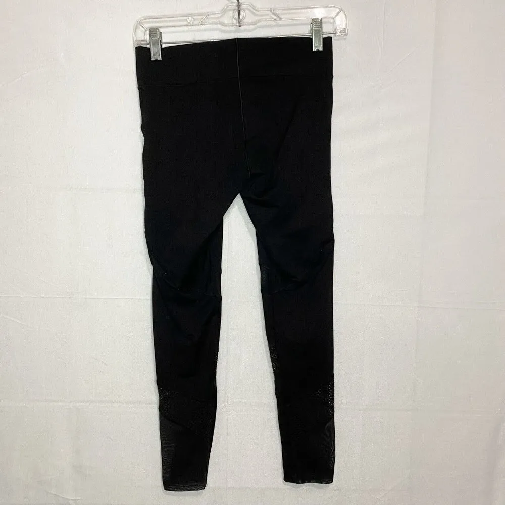 Victoria’s Secret ULTIMATE PINK Black/Mesh Yoga Crop Leggings Size XS (26x23) - Image 7