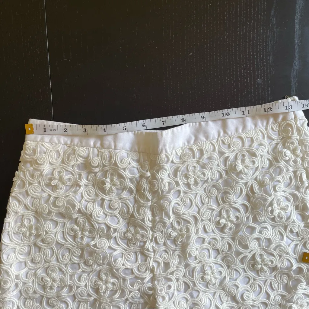 J. McLaughlin White Lace High Waist Shorts Size 2 old money capsule retro girly - Image 7